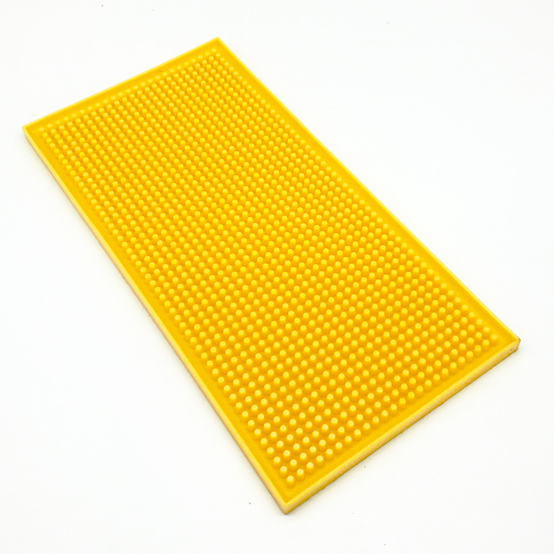 Желтый резиновый коврик 30x15 для инструментов барбера